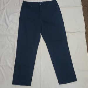 Gloria Vanderbilt pants, 16